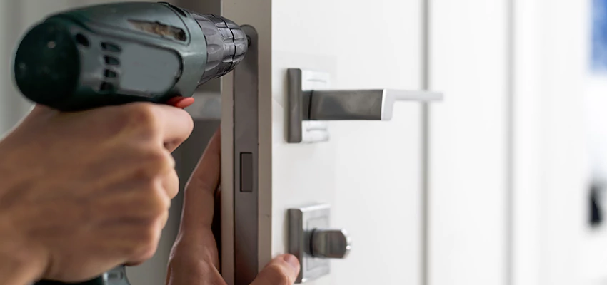 Locksmith For Lock Replacement Near Me in Port St Lucie, FL